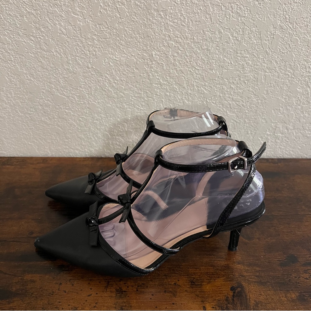 Alex Marie Black Patent Leather T-Strap With Bow Flawed